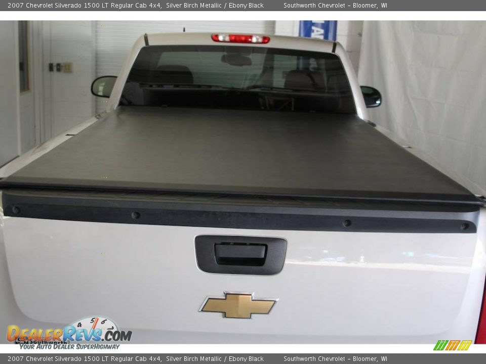 2007 Chevrolet Silverado 1500 LT Regular Cab 4x4 Silver Birch Metallic / Ebony Black Photo #4