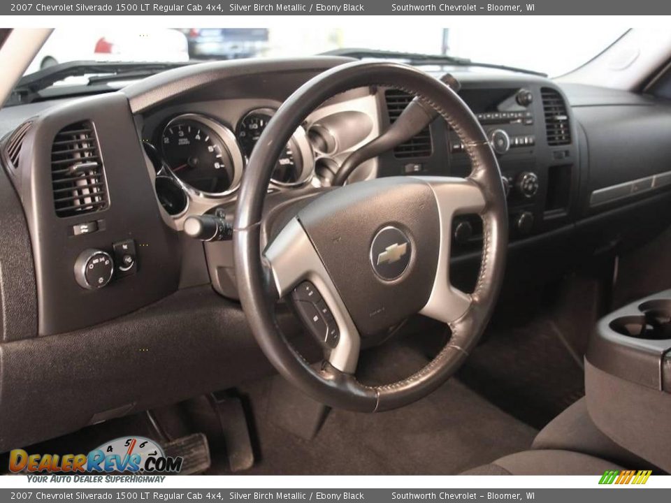 2007 Chevrolet Silverado 1500 LT Regular Cab 4x4 Silver Birch Metallic / Ebony Black Photo #5