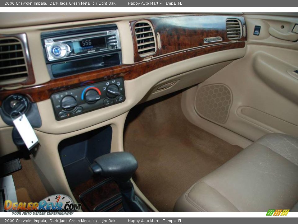 2000 Chevrolet Impala Dark Jade Green Metallic / Light Oak Photo #12
