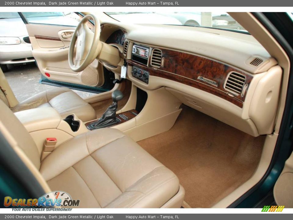 2000 Chevrolet Impala Dark Jade Green Metallic / Light Oak Photo #16