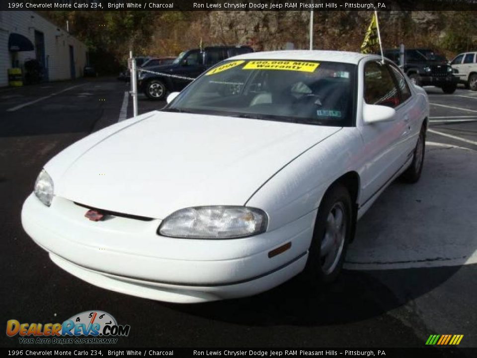 1996 Chevrolet Monte Carlo Z34 Bright White / Charcoal Photo #8