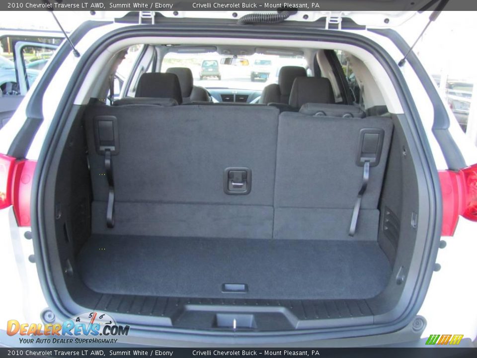 2010 Chevrolet Traverse LT AWD Summit White / Ebony Photo #26