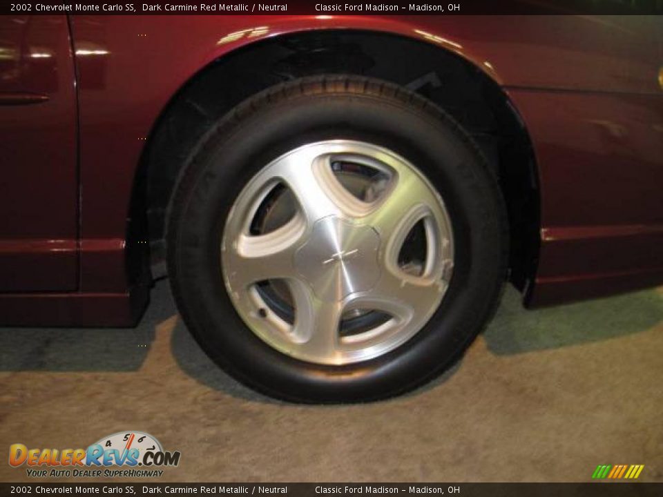 2002 Chevrolet Monte Carlo SS Dark Carmine Red Metallic / Neutral Photo #8