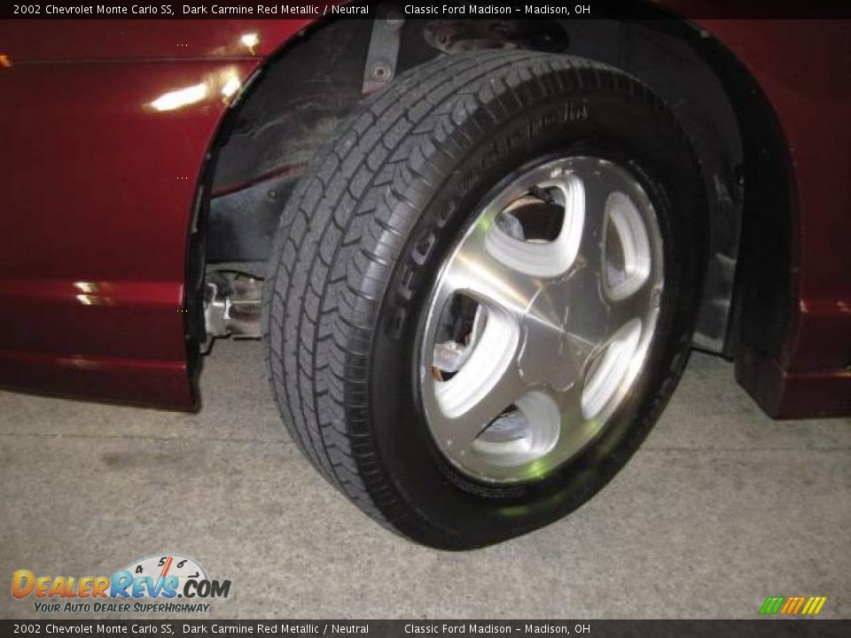 2002 Chevrolet Monte Carlo SS Dark Carmine Red Metallic / Neutral Photo #9