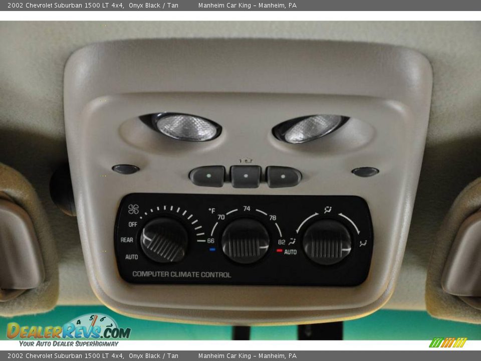 2002 Chevrolet Suburban 1500 LT 4x4 Onyx Black / Tan Photo #10