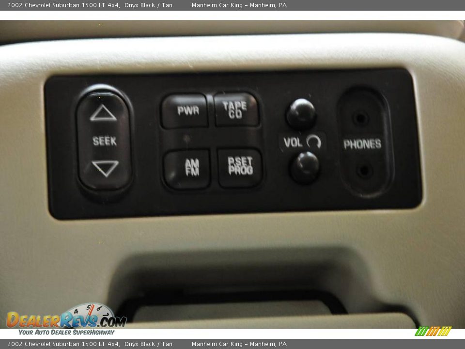 2002 Chevrolet Suburban 1500 LT 4x4 Onyx Black / Tan Photo #12