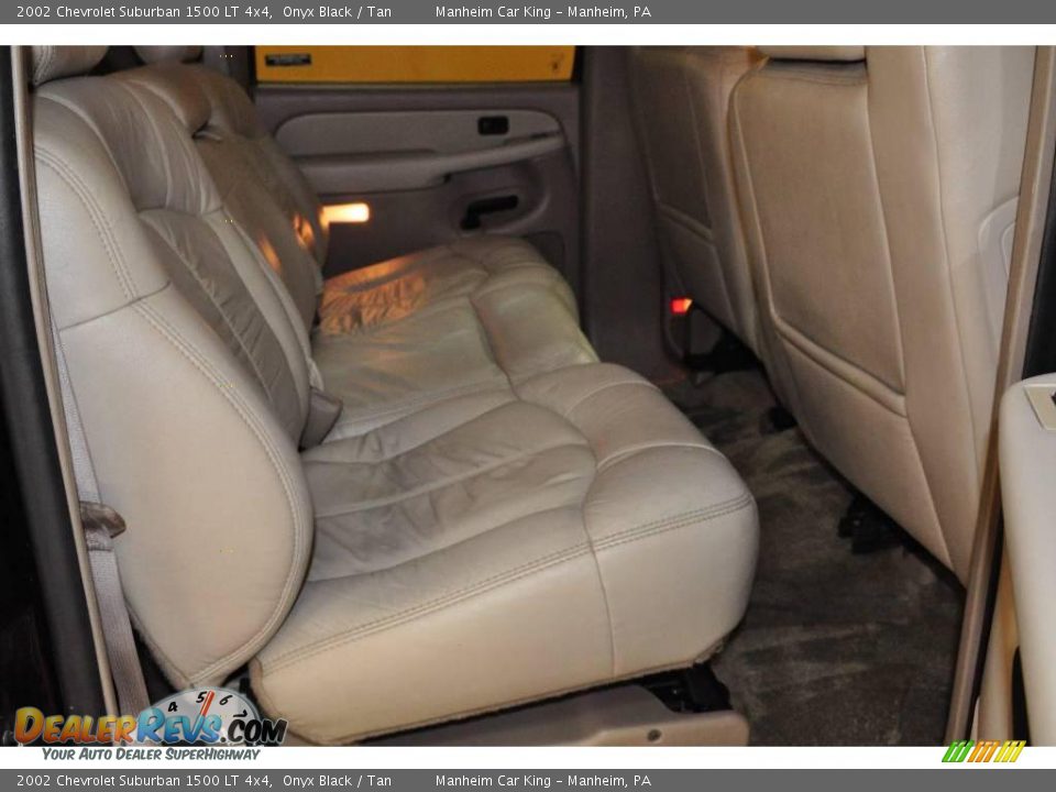 2002 Chevrolet Suburban 1500 LT 4x4 Onyx Black / Tan Photo #21