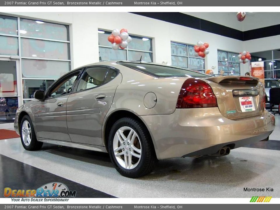 2007 Pontiac Grand Prix GT Sedan Bronzestone Metallic / Cashmere Photo #4