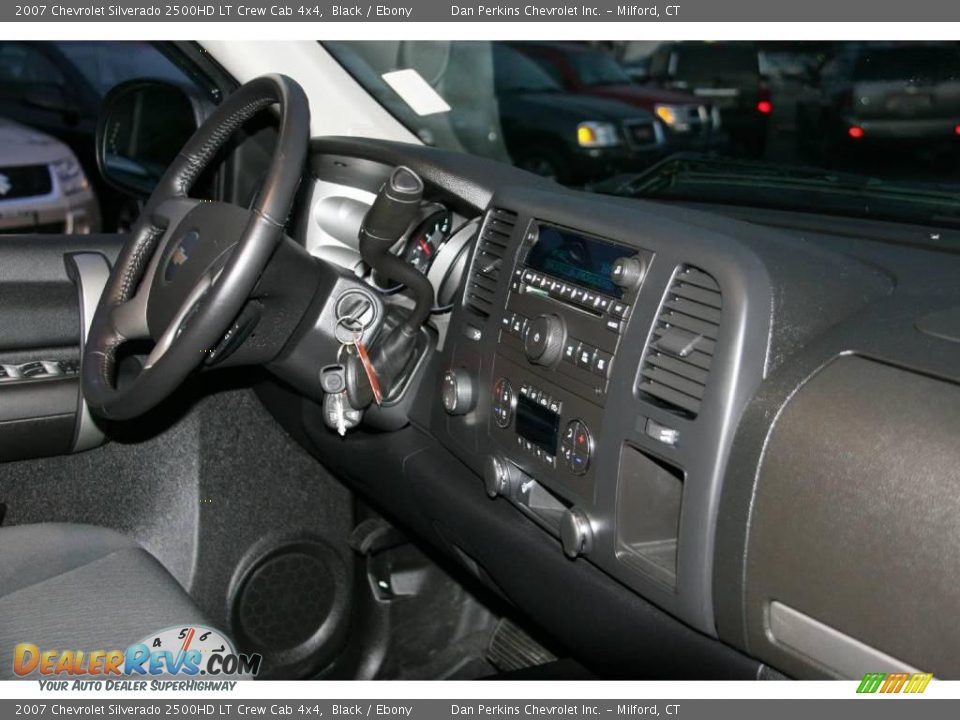 2007 Chevrolet Silverado 2500HD LT Crew Cab 4x4 Black / Ebony Photo #13