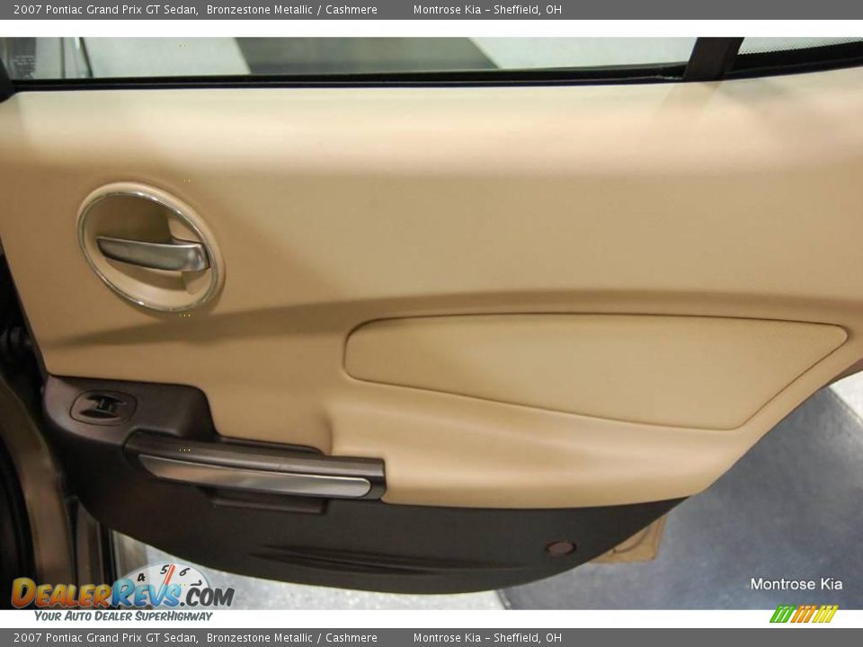 2007 Pontiac Grand Prix GT Sedan Bronzestone Metallic / Cashmere Photo #31