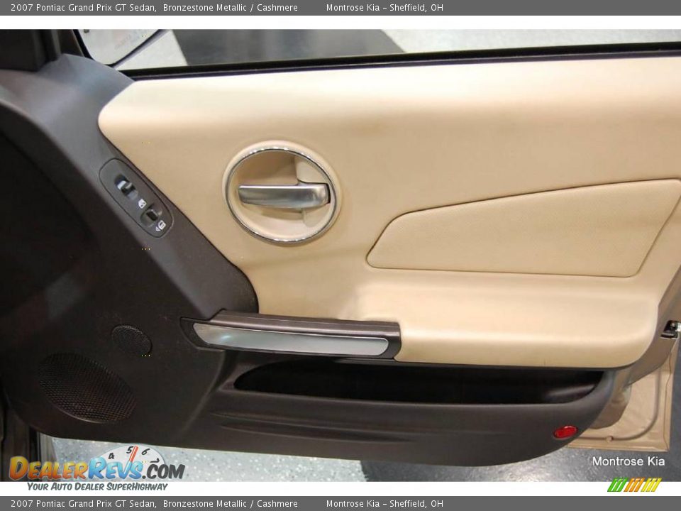 2007 Pontiac Grand Prix GT Sedan Bronzestone Metallic / Cashmere Photo #32