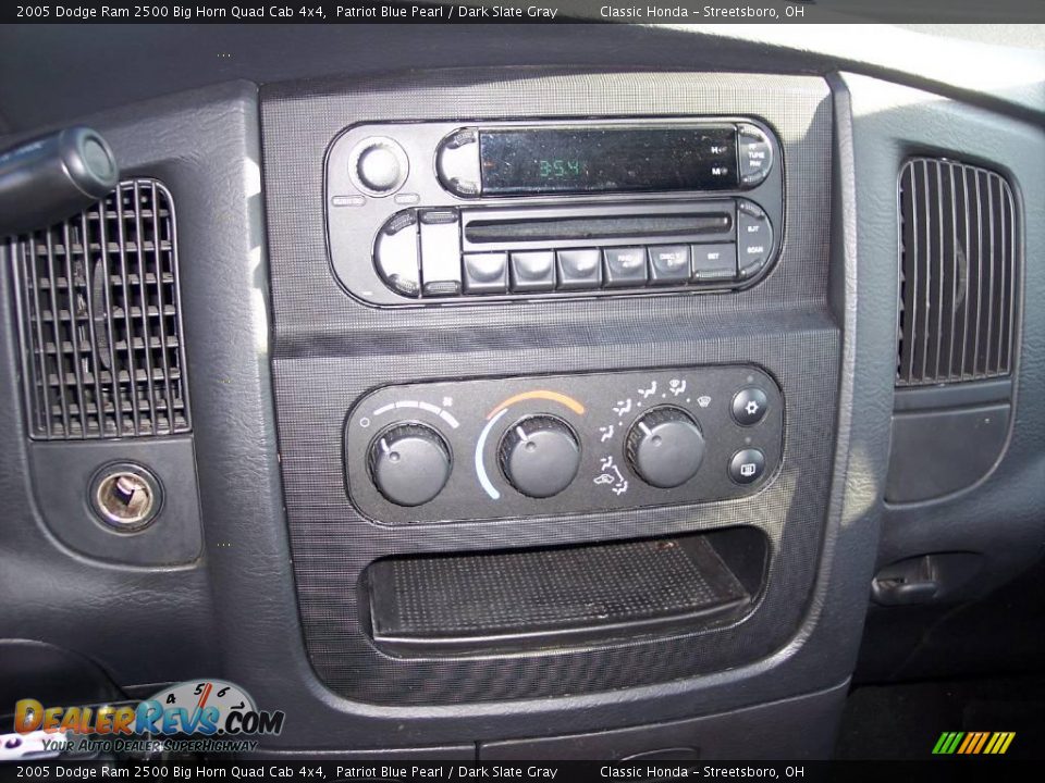 2005 Dodge Ram 2500 Big Horn Quad Cab 4x4 Patriot Blue Pearl / Dark Slate Gray Photo #17