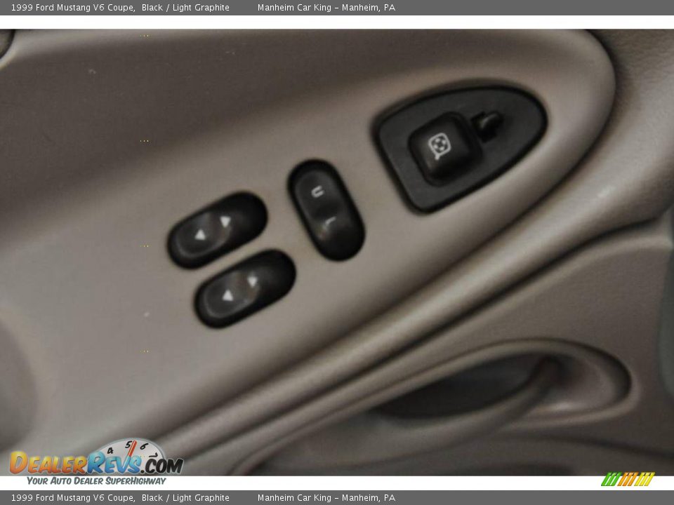 1999 Ford Mustang V6 Coupe Black / Light Graphite Photo #12