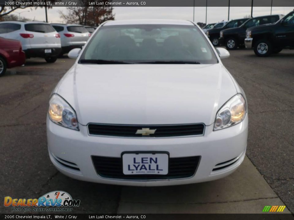 2006 Chevrolet Impala LT White / Gray Photo #2