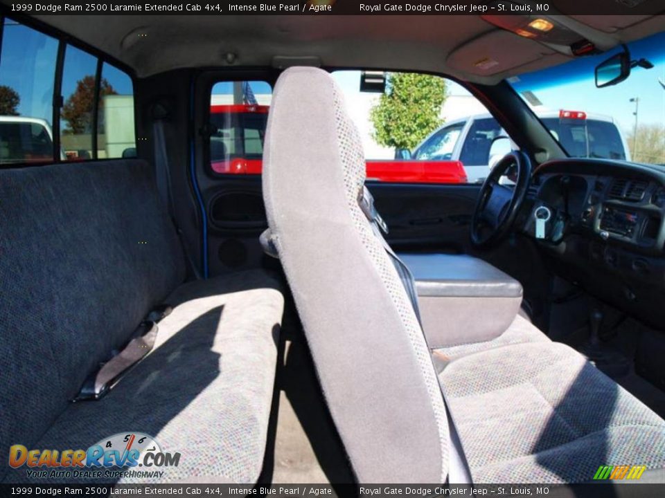 1999 Dodge Ram 2500 Laramie Extended Cab 4x4 Intense Blue Pearl / Agate Photo #9
