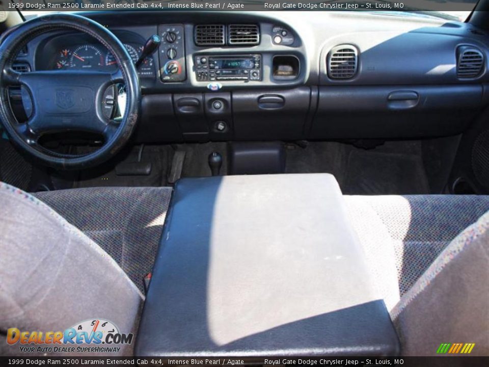 1999 Dodge Ram 2500 Laramie Extended Cab 4x4 Intense Blue Pearl / Agate Photo #10