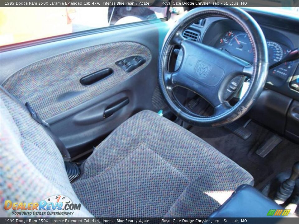 1999 Dodge Ram 2500 Laramie Extended Cab 4x4 Intense Blue Pearl / Agate Photo #11