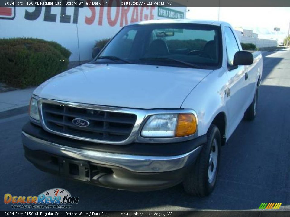 2004 Ford F150 XL Regular Cab Oxford White / Dark Flint Photo #3