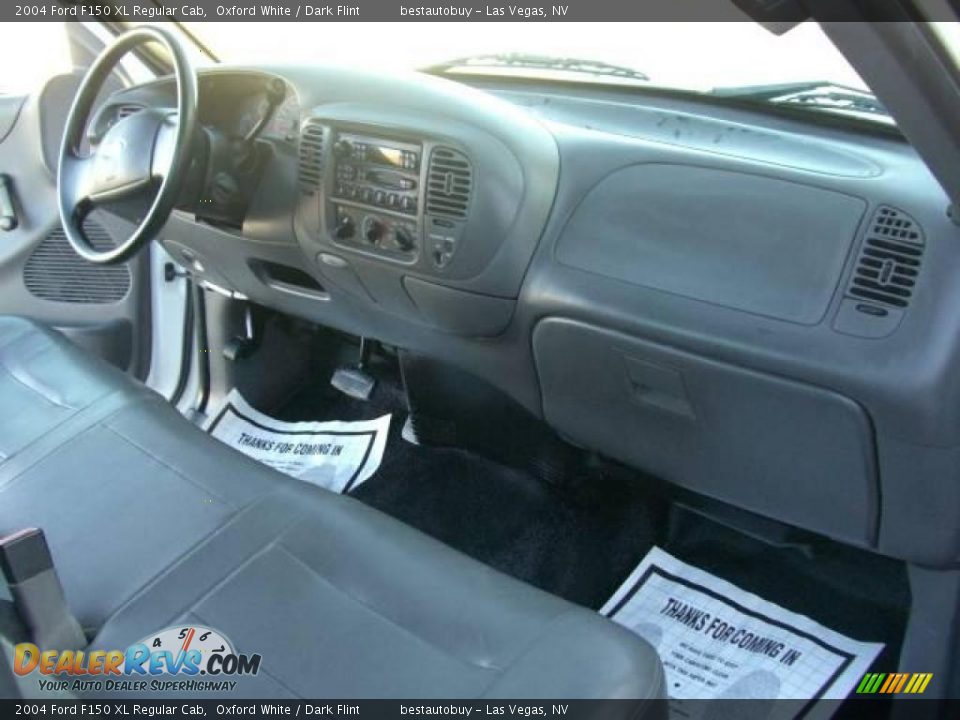 2004 Ford F150 XL Regular Cab Oxford White / Dark Flint Photo #17