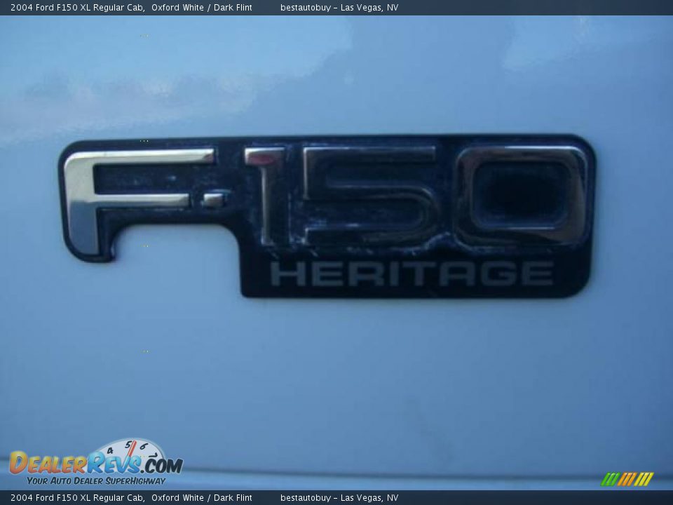 2004 Ford F150 XL Regular Cab Oxford White / Dark Flint Photo #26