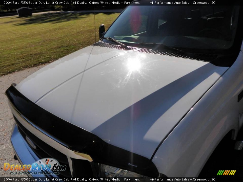 2004 Ford F350 Super Duty Lariat Crew Cab 4x4 Dually Oxford White / Medium Parchment Photo #16