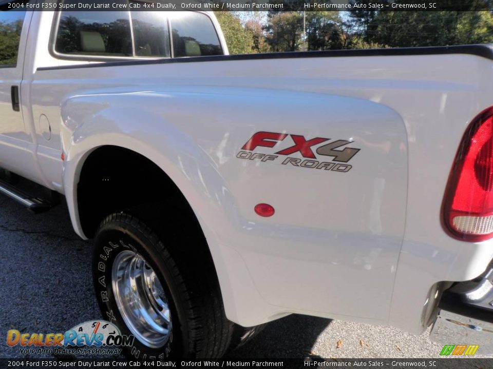 2004 Ford F350 Super Duty Lariat Crew Cab 4x4 Dually Oxford White / Medium Parchment Photo #19