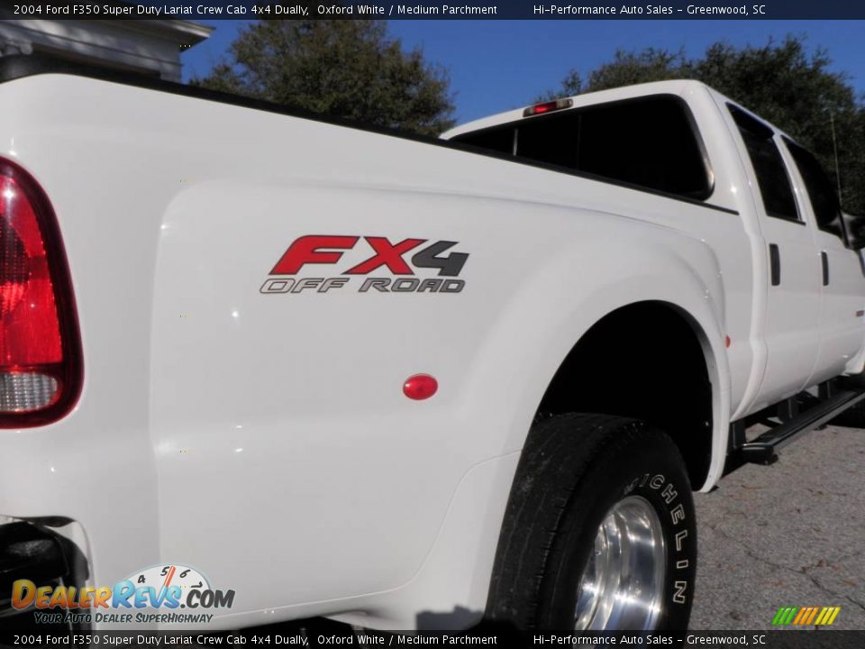 2004 Ford F350 Super Duty Lariat Crew Cab 4x4 Dually Oxford White / Medium Parchment Photo #20