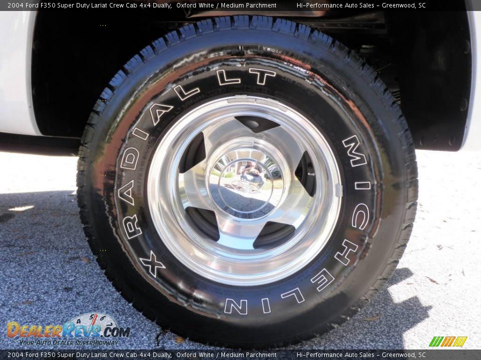 2004 Ford F350 Super Duty Lariat Crew Cab 4x4 Dually Oxford White / Medium Parchment Photo #23