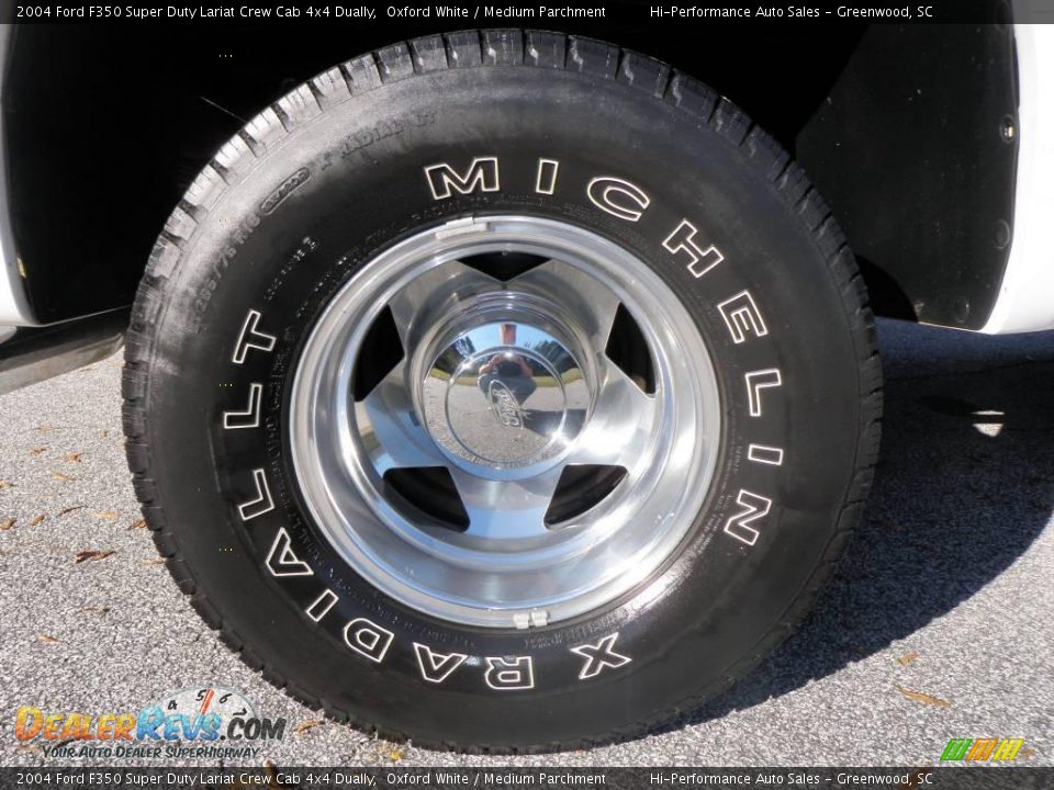 2004 Ford F350 Super Duty Lariat Crew Cab 4x4 Dually Oxford White / Medium Parchment Photo #24