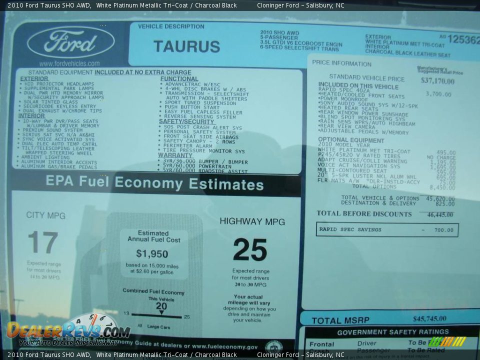 2010 Ford Taurus SHO AWD White Platinum Metallic Tri-Coat / Charcoal Black Photo #14