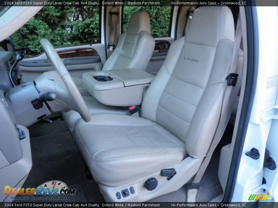 2004 Ford F350 Super Duty Lariat Crew Cab 4x4 Dually Oxford White / Medium Parchment Photo #34