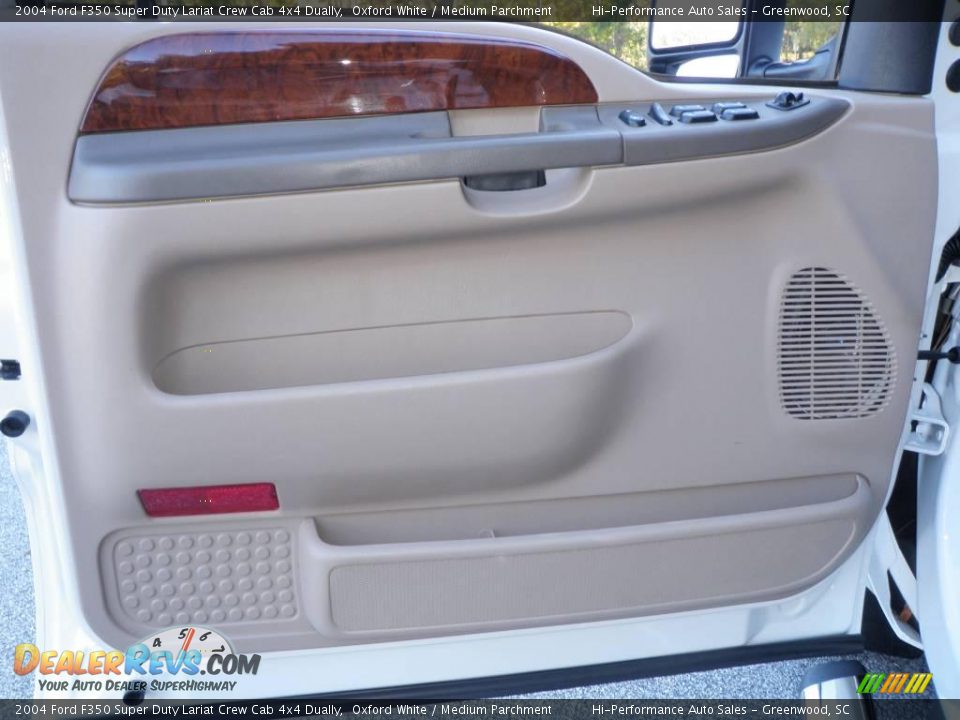 2004 Ford F350 Super Duty Lariat Crew Cab 4x4 Dually Oxford White / Medium Parchment Photo #36