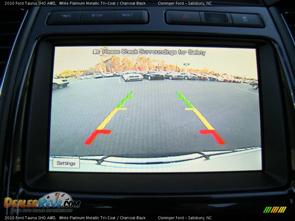 2010 Ford Taurus SHO AWD White Platinum Metallic Tri-Coat / Charcoal Black Photo #24