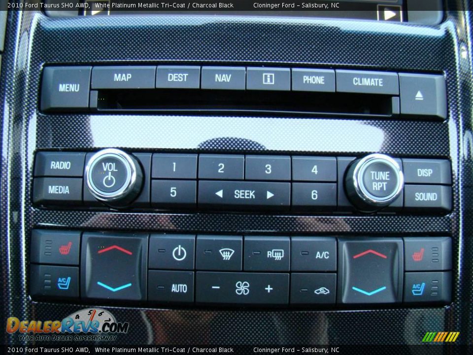 2010 Ford Taurus SHO AWD White Platinum Metallic Tri-Coat / Charcoal Black Photo #25