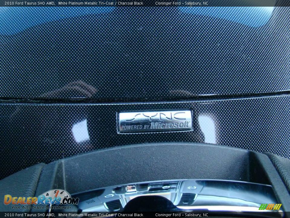 2010 Ford Taurus SHO AWD White Platinum Metallic Tri-Coat / Charcoal Black Photo #29