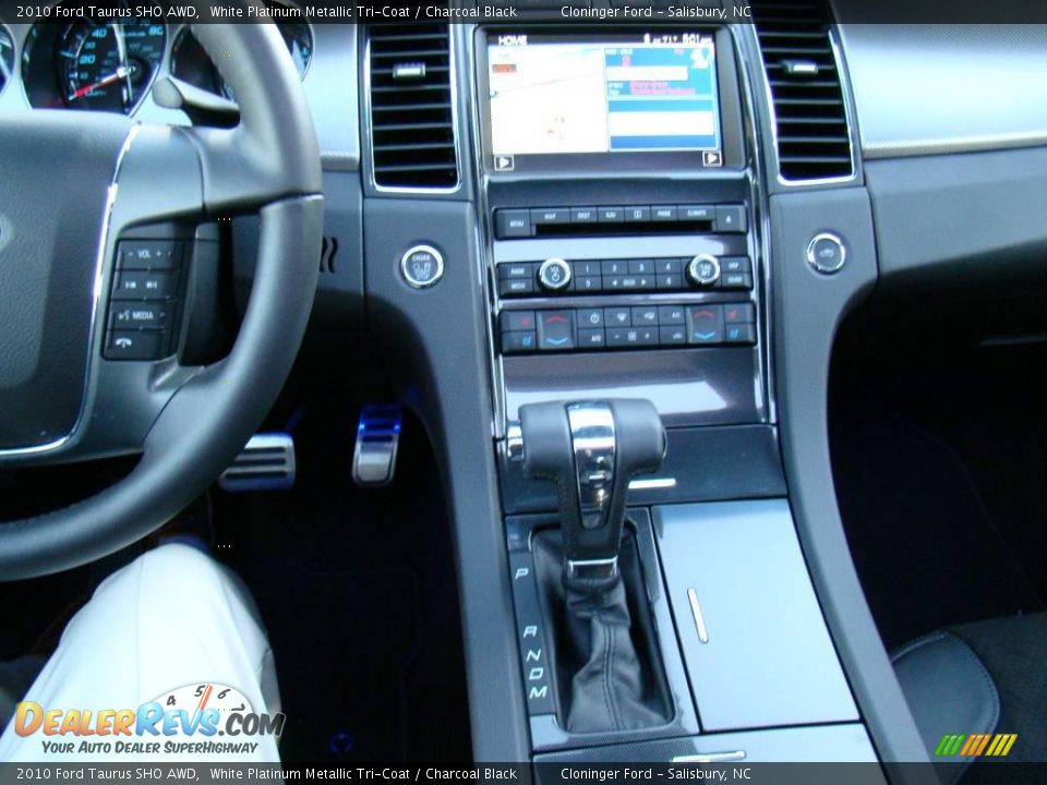 2010 Ford Taurus SHO AWD White Platinum Metallic Tri-Coat / Charcoal Black Photo #30