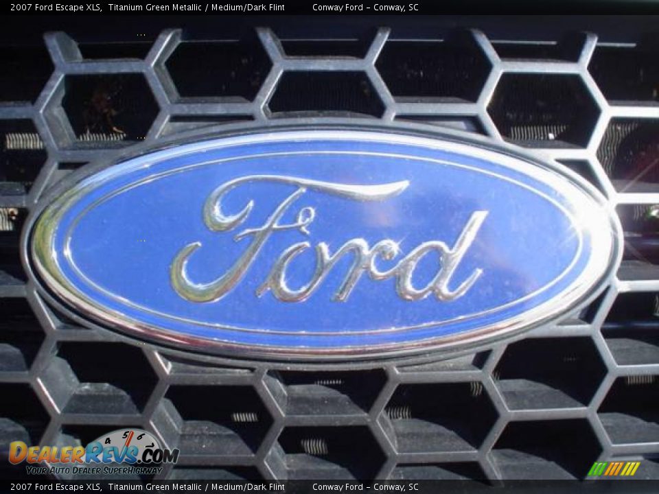 2007 Ford Escape XLS Titanium Green Metallic / Medium/Dark Flint Photo #12