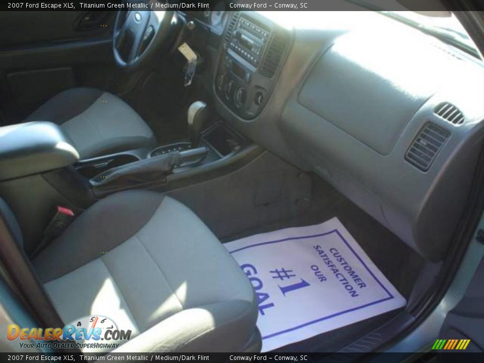 2007 Ford Escape XLS Titanium Green Metallic / Medium/Dark Flint Photo #17