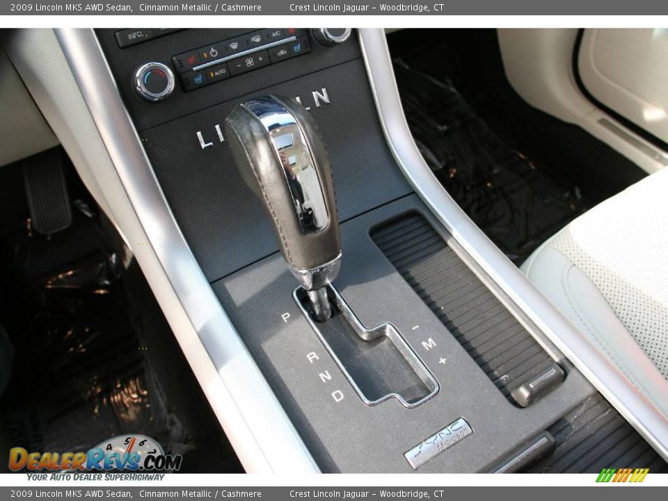 2009 Lincoln MKS AWD Sedan Cinnamon Metallic / Cashmere Photo #16