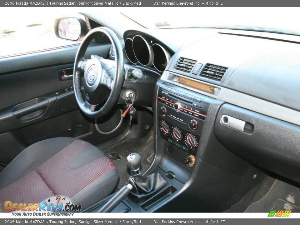 2006 Mazda MAZDA3 s Touring Sedan Sunlight Silver Metallic / Black/Red Photo #8