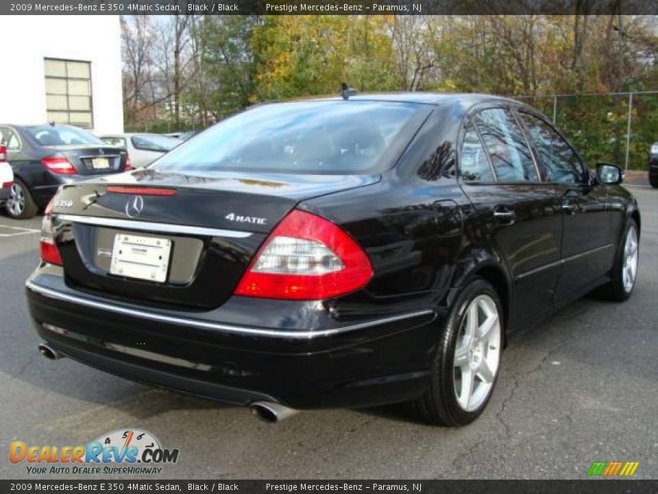 2009 Mercedes-Benz E 350 4Matic Sedan Black / Black Photo #4