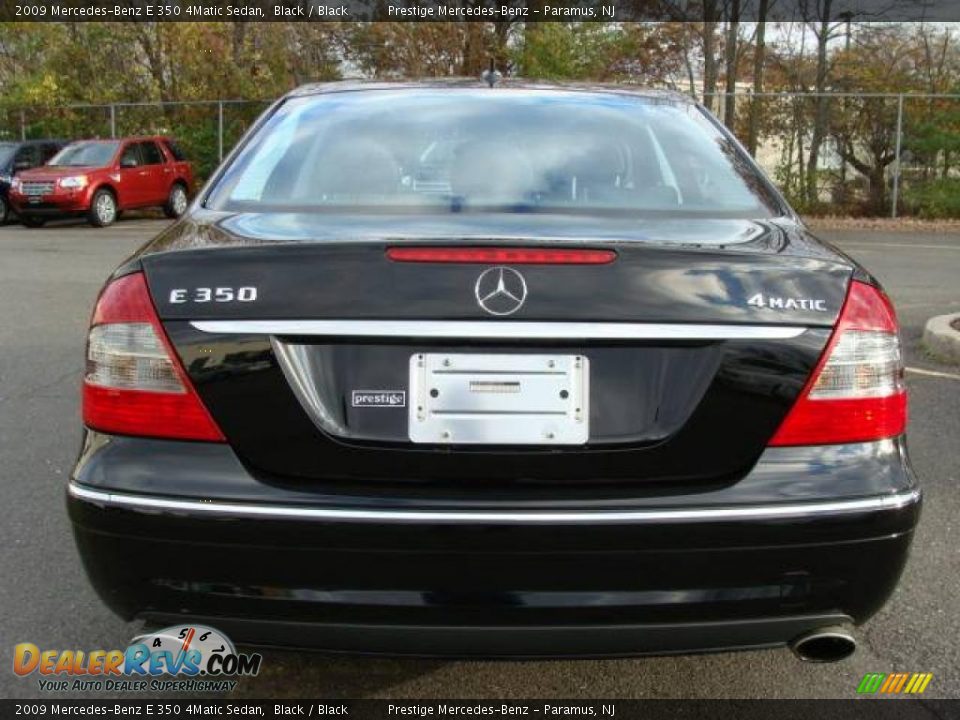 2009 Mercedes-Benz E 350 4Matic Sedan Black / Black Photo #5