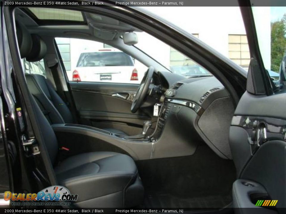 2009 Mercedes-Benz E 350 4Matic Sedan Black / Black Photo #9