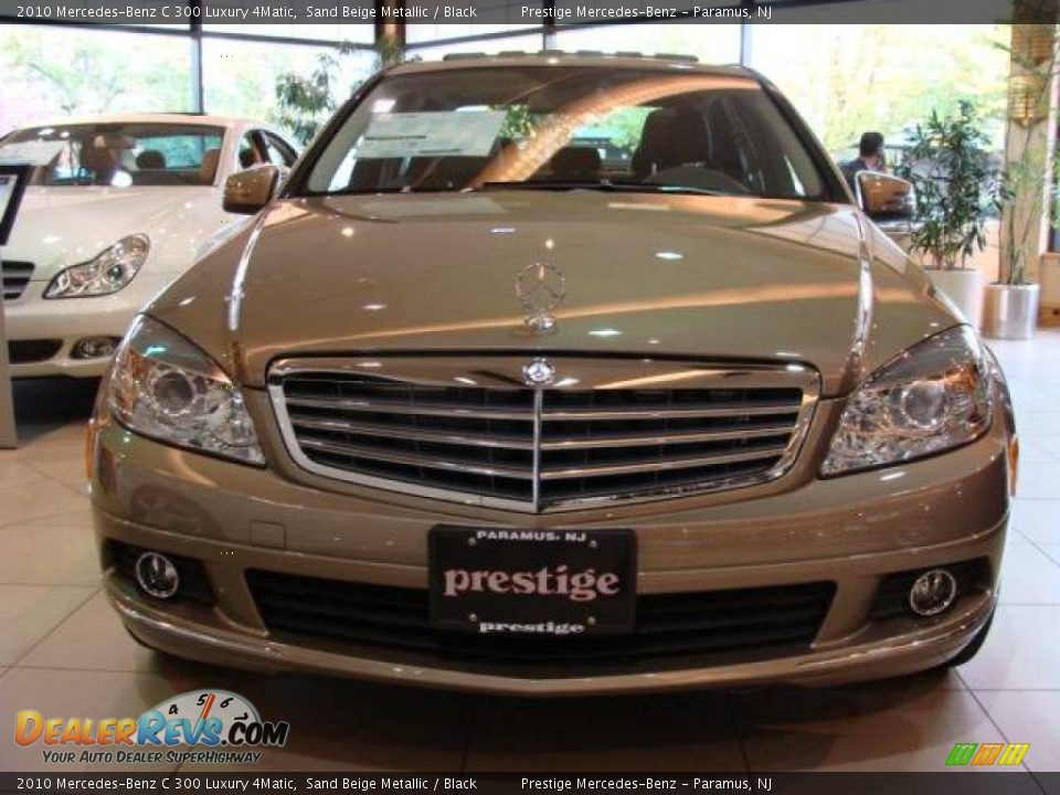 2010 Mercedes-Benz C 300 Luxury 4Matic Sand Beige Metallic / Black Photo #2