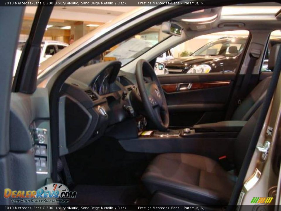 2010 Mercedes-Benz C 300 Luxury 4Matic Sand Beige Metallic / Black Photo #8