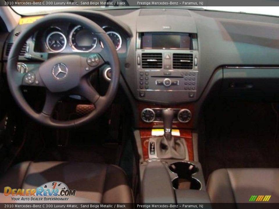 2010 Mercedes-Benz C 300 Luxury 4Matic Sand Beige Metallic / Black Photo #10