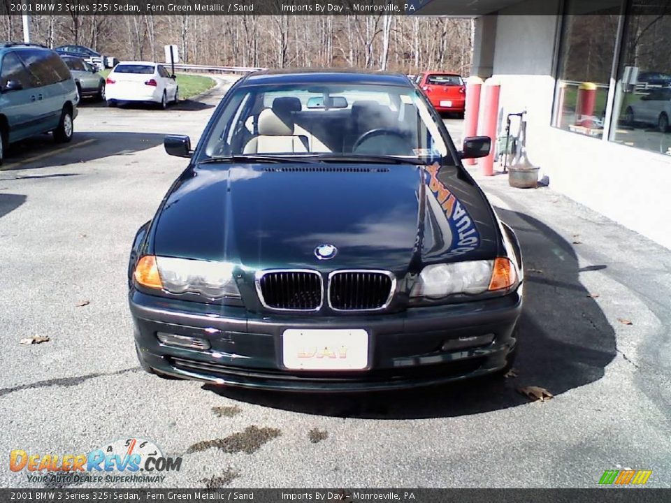 2001 BMW 3 Series 325i Sedan Fern Green Metallic / Sand Photo #3
