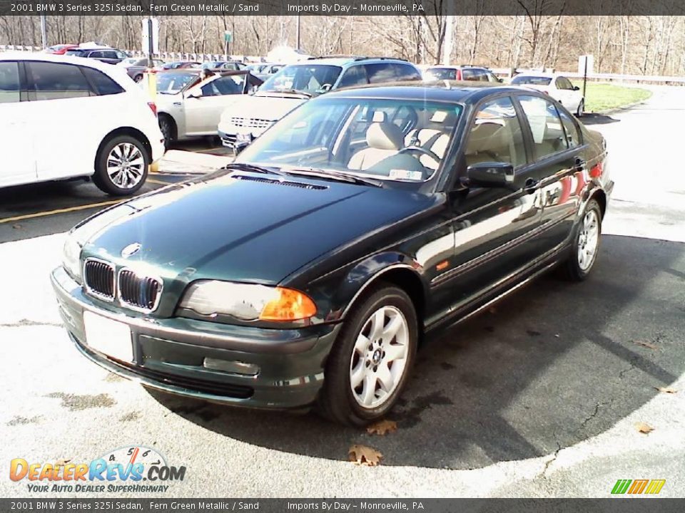 2001 BMW 3 Series 325i Sedan Fern Green Metallic / Sand Photo #4