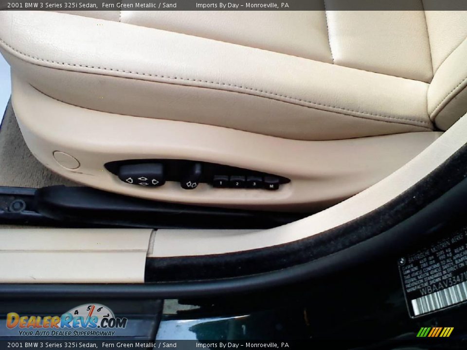 2001 BMW 3 Series 325i Sedan Fern Green Metallic / Sand Photo #13
