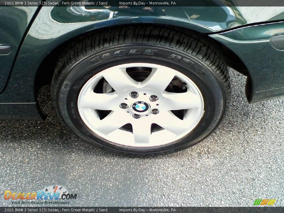 2001 BMW 3 Series 325i Sedan Fern Green Metallic / Sand Photo #17